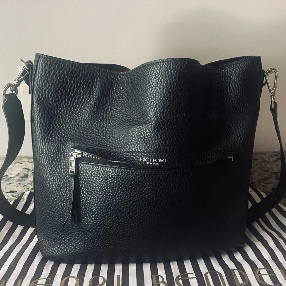 Henri Bendel Black Shoulder Bag - Picture 4 of 16
